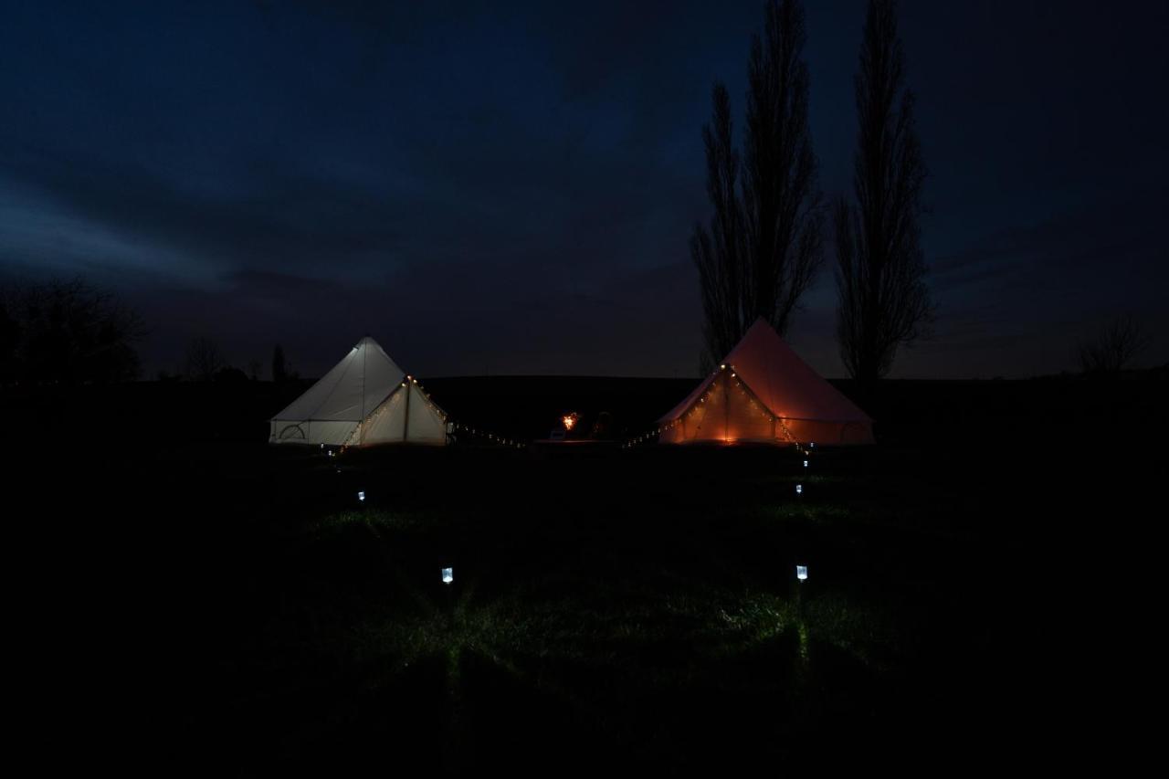 ホテル Nalu Glamp Ujście-Darłowskie エクステリア 写真