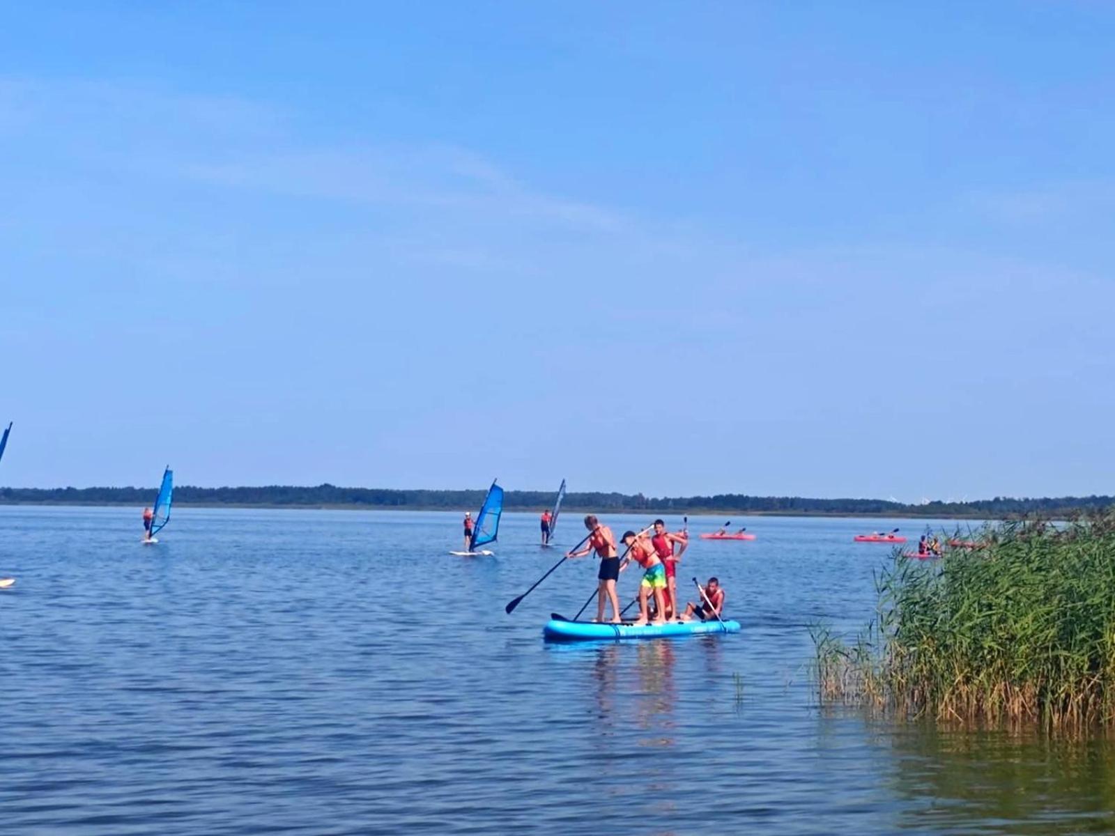 ホテル Nalu Glamp Ujście-Darłowskie エクステリア 写真